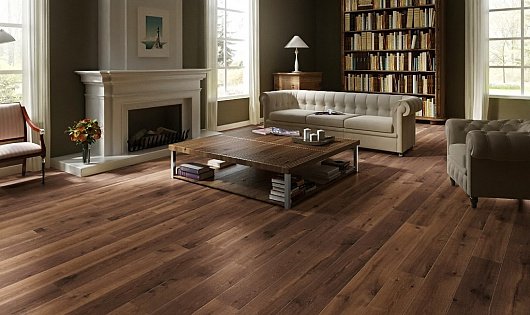 Паркетна дошка з фаскою у кімнаті, огляд переваг та особливостей купівлі