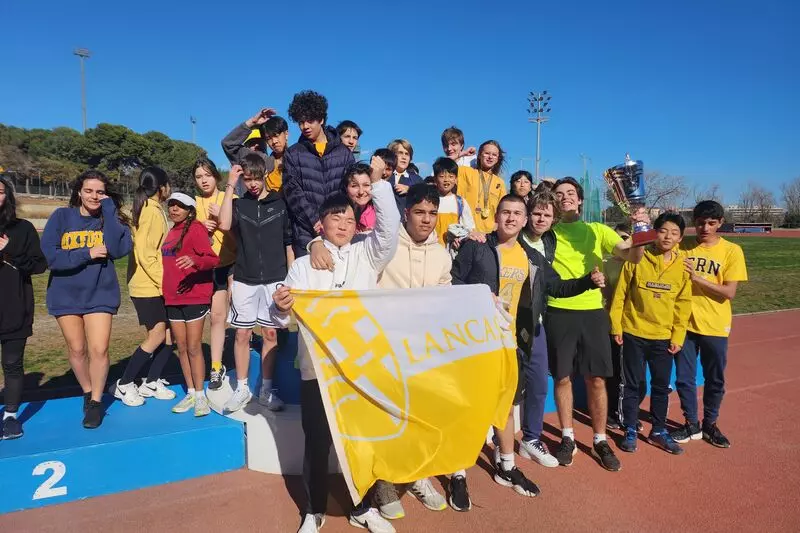 День спорта формирует дружбу и развивает командный дух учеников в британской частной школе Kensington School Barcelona в городе Барселона Каталония Испания с 3 до 18 лет studyspain.eu