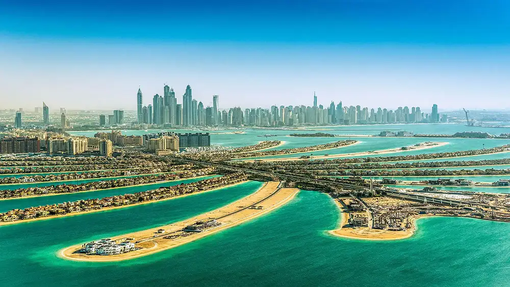 The Artificial Island of Palm Jumeirah: The Story of Its Creation & Features of The Location