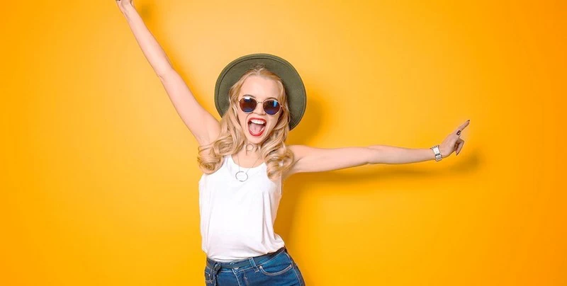 To, jak myślimy na co dzień, wpływa na nasze decyzje, emocje i relacje. Sprawdź, jakie codzienne nawyki mogą stopniowo zmienić sposób myślenia — w kierunku większej równowagi, spokoju i pewności siebie.