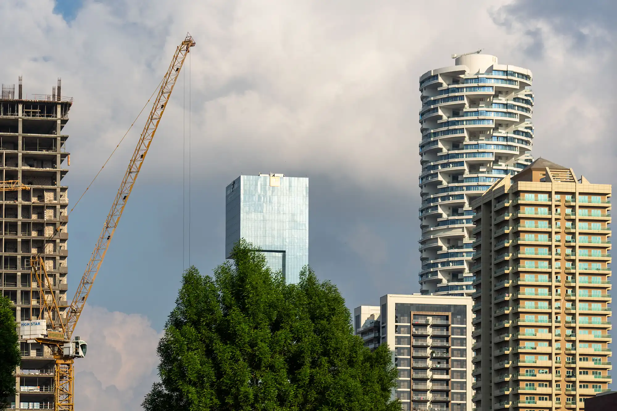 The UAE Real Estate Market in The First Half of 2025: Analytics, Results, Forecasts