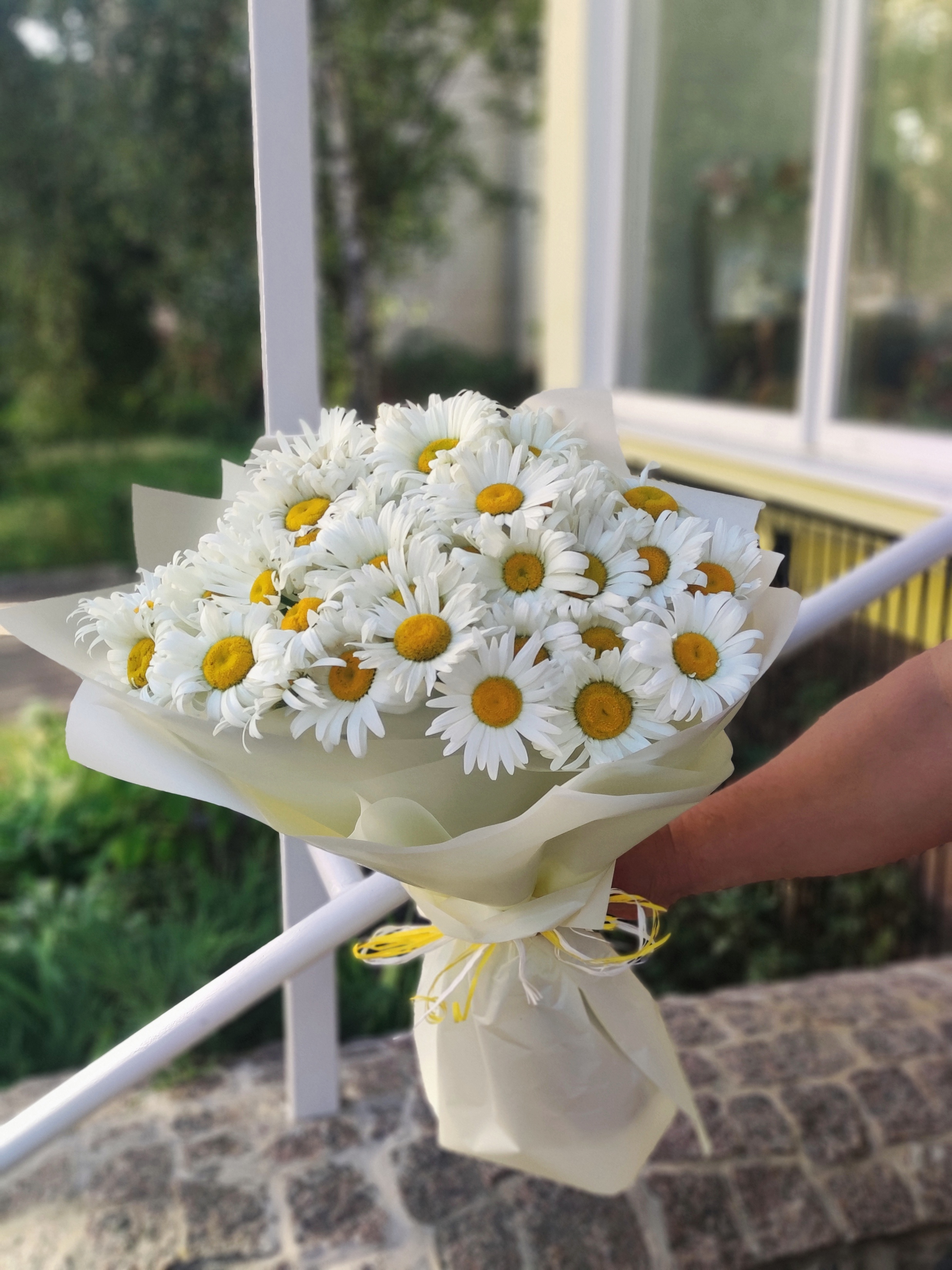 Доставка квітів, доставка, піони,  квіти,букет,сердце, букет сердечко, букет троянд, жовті троянди, букет жовтих троянд