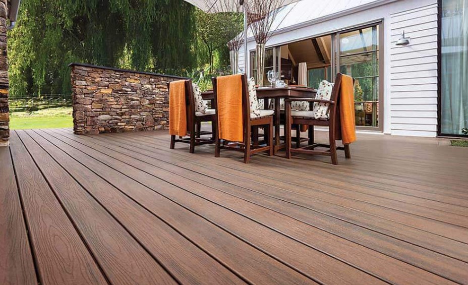 Терасна дошка для інтенсивної експлуатації, вибір матеріалу та догляд