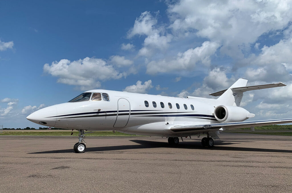 Hawker 1000: A Trailblazer in the Evolution of the Private Jet Industry